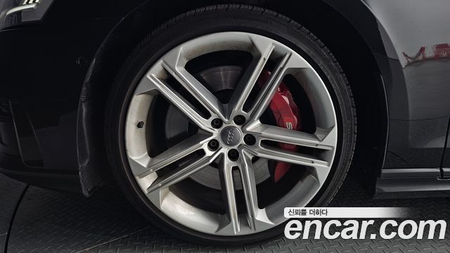 Audi S8 из Кореи Encar