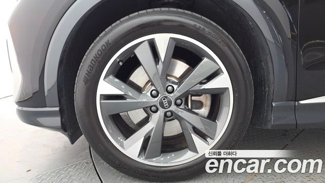 Audi Q4 e-tron из Кореи Encar
