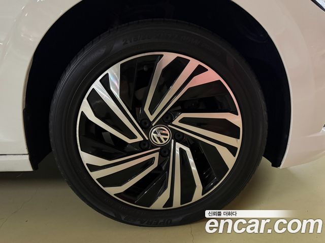Volkswagen Jetta 1.4 TSI Prestige — пробег 76 554 км