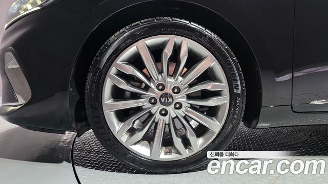 Kia K7 из Кореи Encar