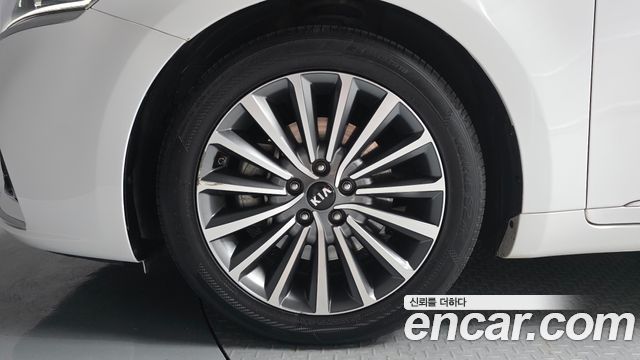 Kia K7 из Кореи Encar