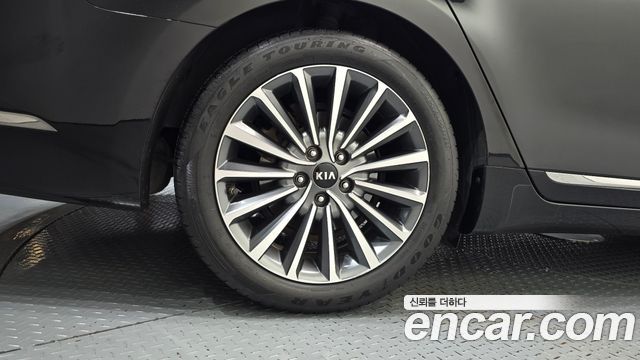 Kia K7 из Кореи Encar