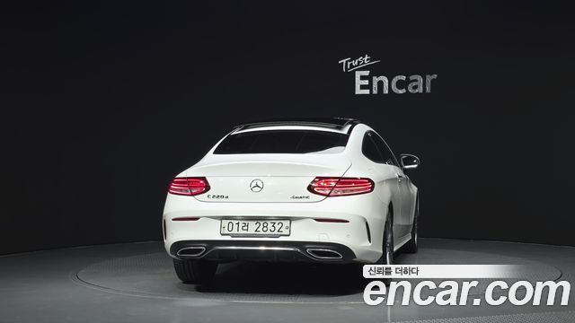Mercedes-Benz C-Class из Кореи Encar