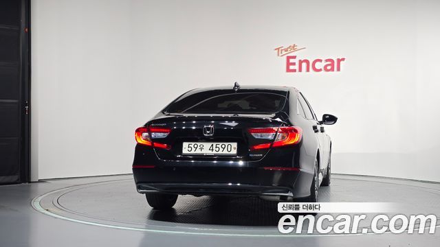 Honda Accord 2.0 Hybrid EX-L — пробег 113 583 км