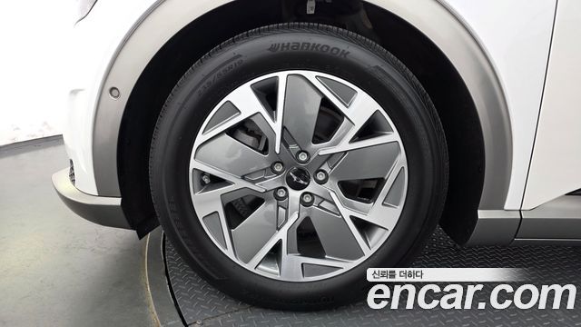 Genesis GV60 Standard — пробег 74 856 км