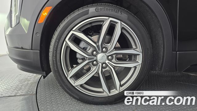 Cadillac XT4 2.0 Sport AWD — пробег 25 502 км