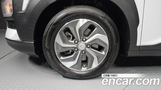 Hyundai Kona из Кореи Encar