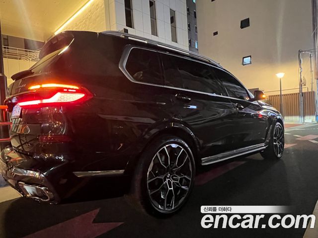 BMW X7 xDrive 40i M Sport 6STR — пробег 9 666 км — фото 5 из 5