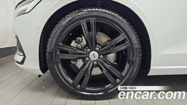 Volvo S60 B5 Inscription — пробег 64 414 км