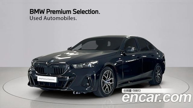 BMW i5 eDrive 40 M Sport — пробег 45 866 км — фото 1 из 5