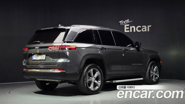 Jeep Cherokee 3.6 Limited — пробег 18 818 км — фото 2 из 5