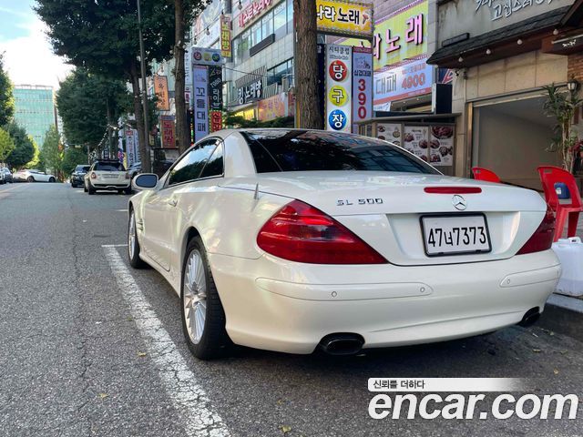 Mercedes-Benz SL-Class SL350 R230 — пробег 85 000 км