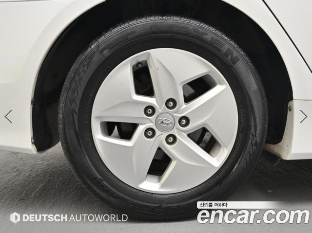 Hyundai Sonata 2.0 Premier — пробег 147 001 км — фото 5 из 5