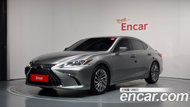 Lexus ES Luxury Plus — пробег 102 313 км — фото 1 из 5