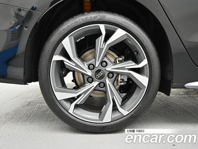 Audi A3 40 TFSI Premium — пробег 47 км