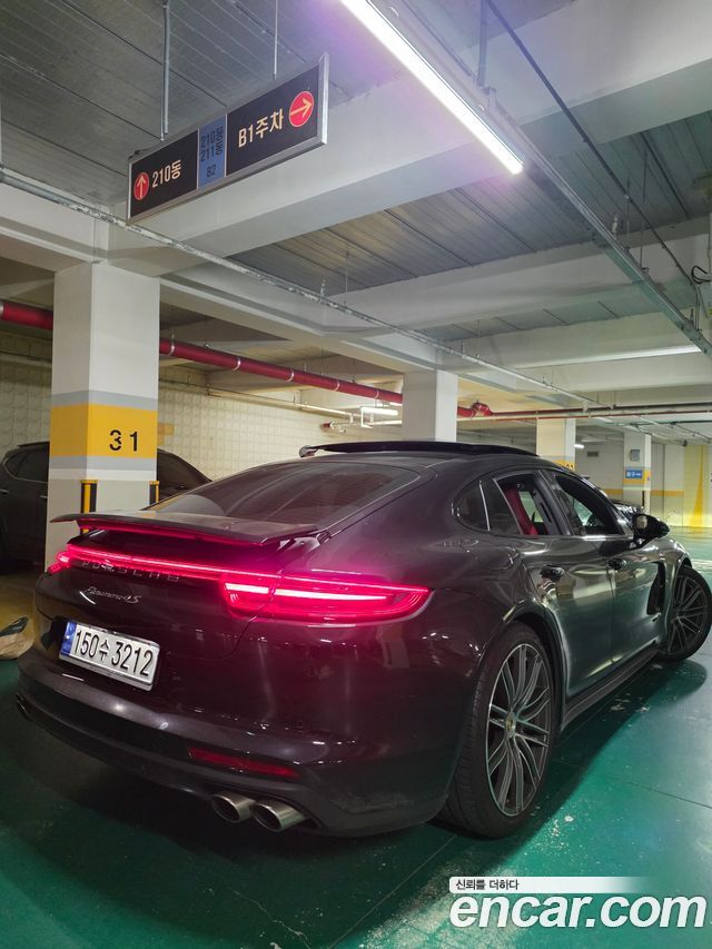 Porsche Panamera 3.0 — пробег 66 500 км