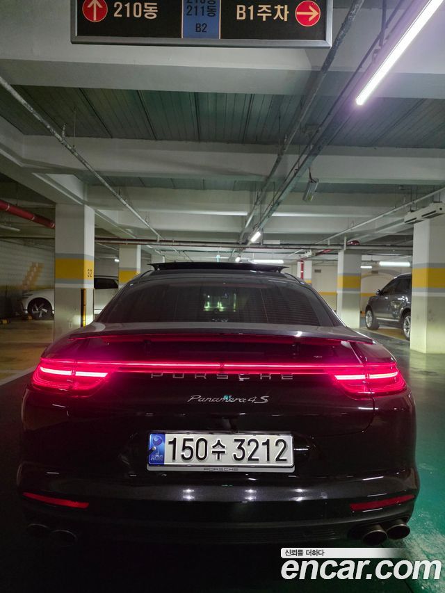 Porsche Panamera 3.0 — пробег 66 500 км