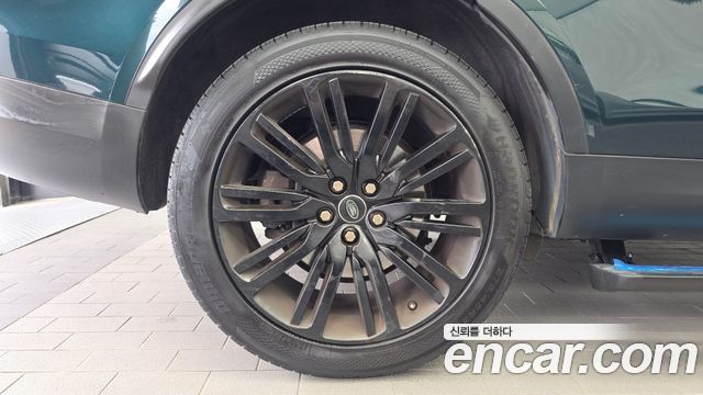 Land Rover Discovery 3.0 TD6 HSE Luxury — пробег 63 066 км — фото 5 из 5