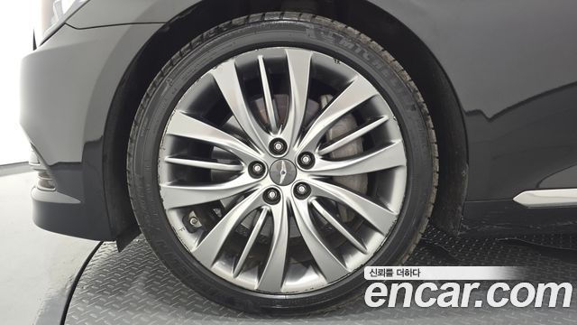 Hyundai Genesis из Кореи Encar