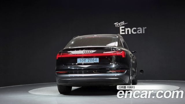 Audi e-tron 50 Quattro Sportback — пробег 75 472 км