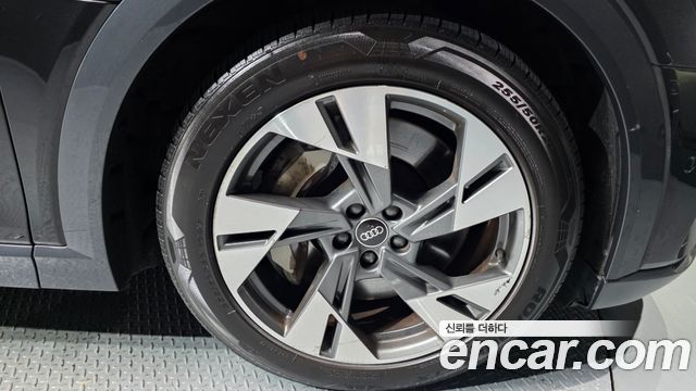 Audi e-tron 50 Quattro Sportback — пробег 75 472 км