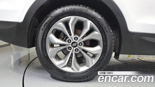 Hyundai Santafe Diesel(e-VGT) 2.0 2WD Premium — пробег 193 396 км — фото 5 из 5
