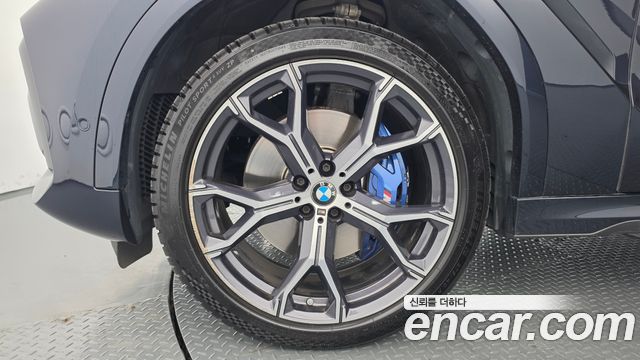 BMW X6 xDrive40i M Sport — пробег 67 289 км — фото 5 из 5