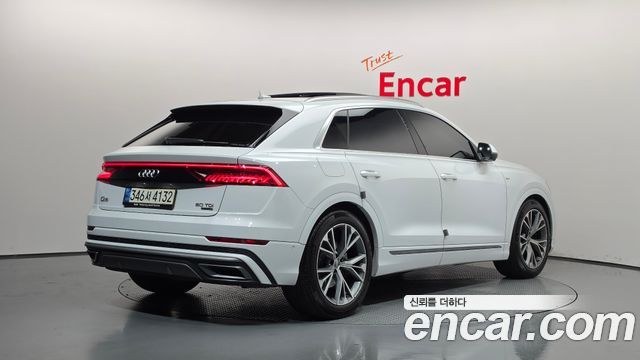 Audi Q8 50 TDI Quattro Premium — пробег 121 097 км