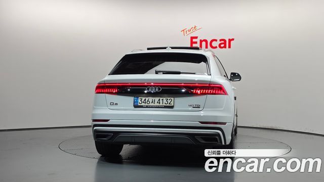 Audi Q8 50 TDI Quattro Premium — пробег 121 097 км