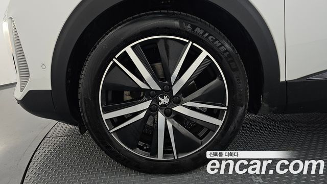 Peugeot 5008 1.2 Pure Tech GT — пробег 19 649 км