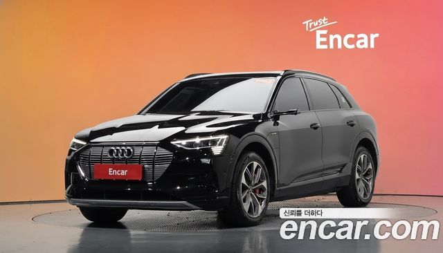 Audi e-tron 55 Quattro — пробег 101 137 км