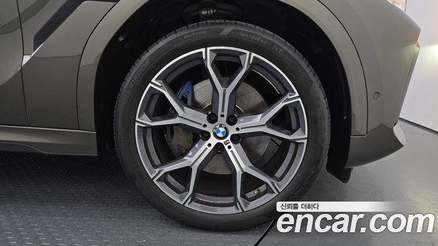 BMW X6 xDrive40i M Sport — пробег 63 722 км — фото 5 из 5
