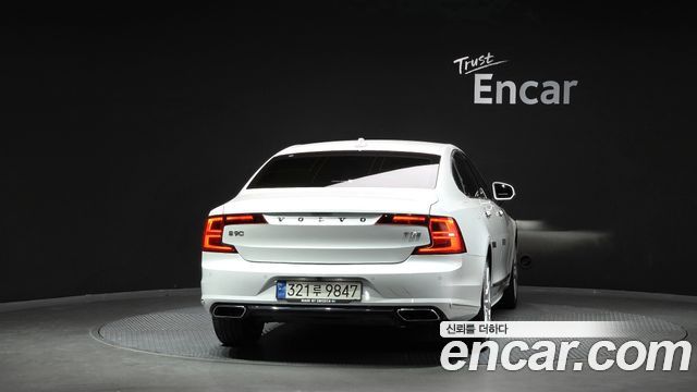 Volvo S90 T5 Inscription — пробег 58 376 км