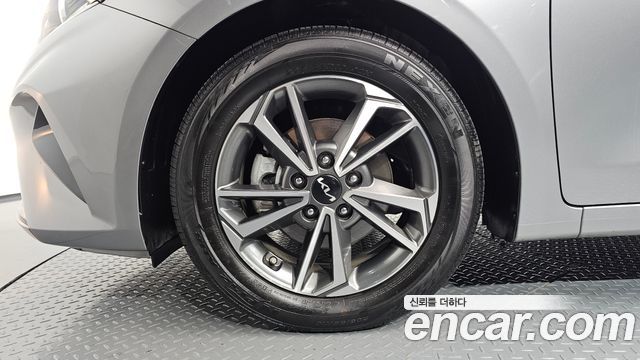 Kia K3 из Кореи Encar