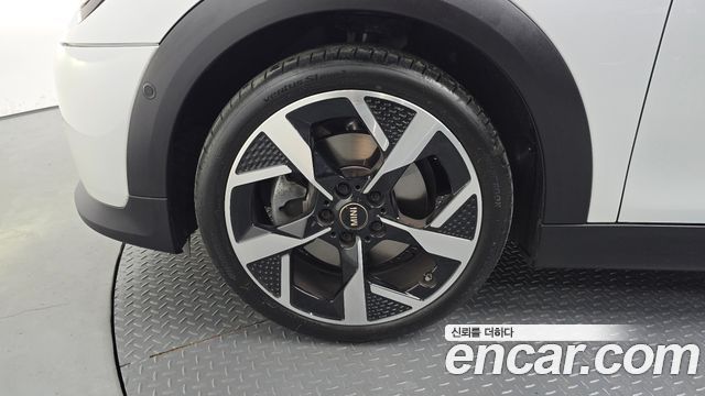 Mini Cooper Convertible Favoured — пробег 6 624 км