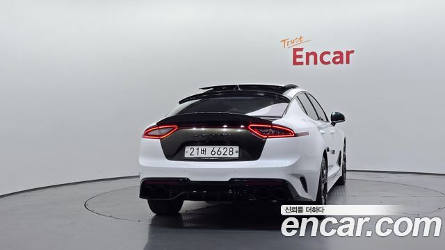 Kia Stinger 2.0 Turbo 2WD Platinum — пробег 97 399 км — фото 4 из 5