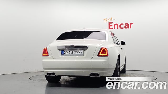 Rolls-Royce Ghost 6.6 V12 — пробег 81 746 км