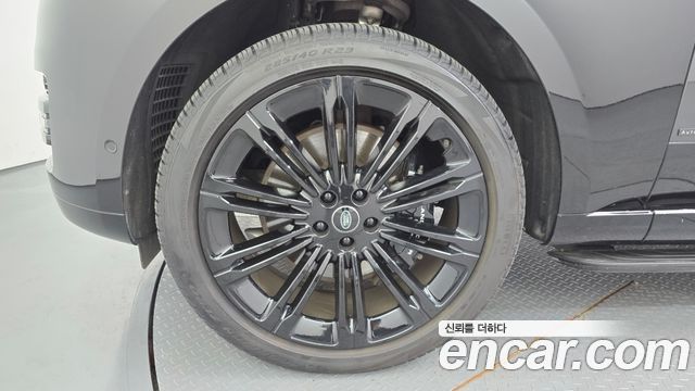 Land Rover Range Rover P530 Autobiography Long Wheel Base — пробег 47 284 км