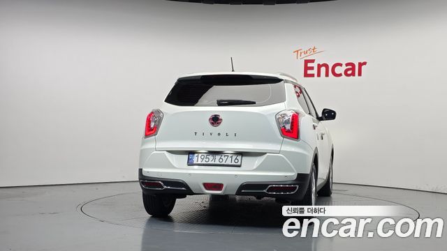 Ssangyong TIBOLI из Кореи Encar