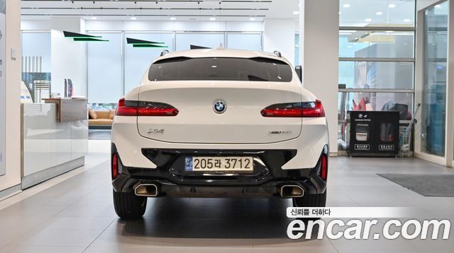 BMW X4 xDrive20i M Sport — пробег 42 821 км — фото 3 из 5