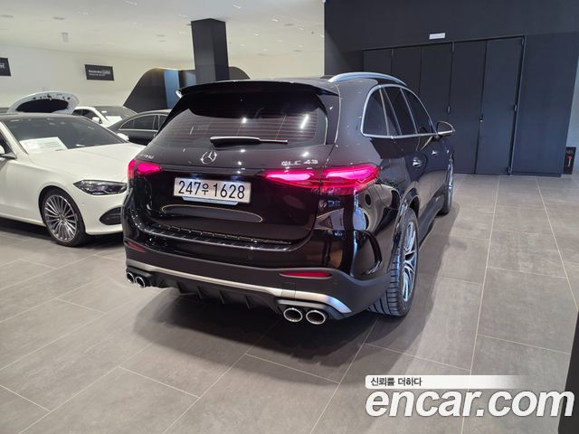 Mercedes-Benz GLC-Class AMG GLC43 4MATIC — пробег 4 800 км — фото 2 из 5