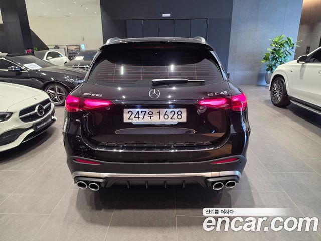 Mercedes-Benz GLC-Class AMG GLC43 4MATIC — пробег 4 800 км — фото 4 из 5