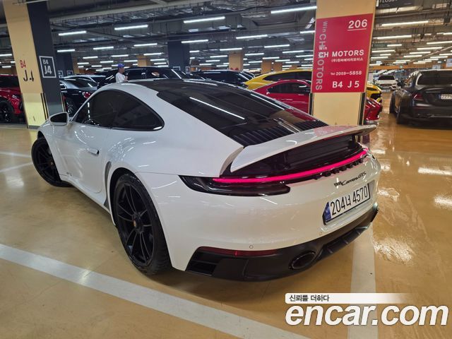 Porsche 911 Carrera GTS — пробег 20 593 км