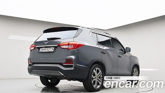 Ssangyong Rexton из Кореи Encar