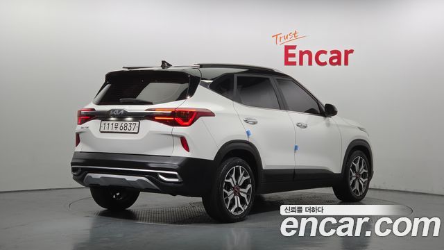 Kia Seltos из Кореи Encar