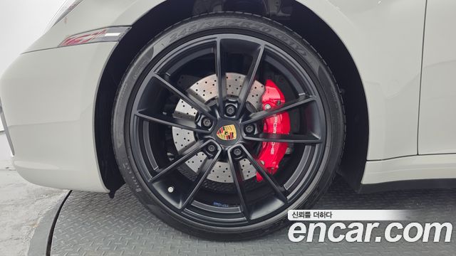 Porsche 911 Carrera S Cabriolet — пробег 15 034 км