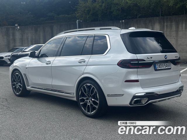 BMW X7 xDrive 40i M Sport 7STR — пробег 6 224 км — фото 2 из 5
