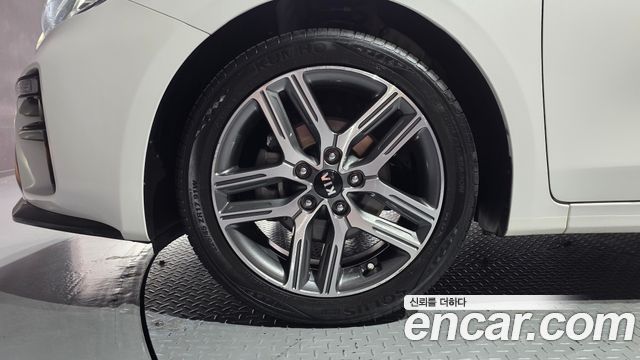 Kia K3 из Кореи Encar
