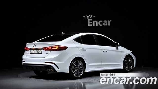 Hyundai AVANTE из Кореи Encar