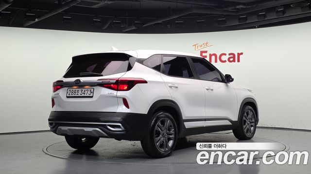 Kia Seltos из Кореи Encar